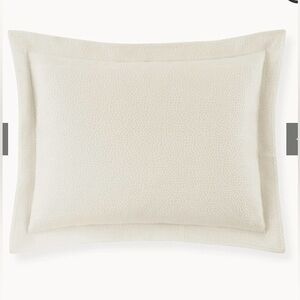 SOLD- PEACOCK ALLEY MONTAUK PEBBLED STANDARD PILLOW SHAMS- Set of 2